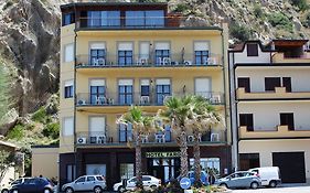 Nuovo Hotel Faro Capo D'orlando